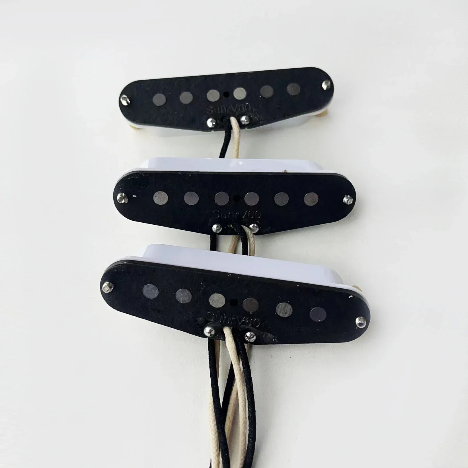 Q-X- Music Store--brand new-V6 - Musical Instrument Brands recensione e prezzo